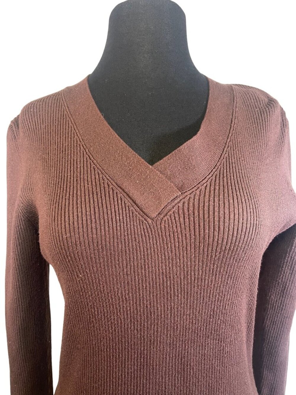 Isabella Bird Womens Ribbed V-Neck Sweater Brown S Rayon Blend Long Sleeve - Picture 5 of 6